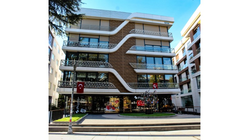 CADDEBOSTAN BAĞDAT CADDESİ